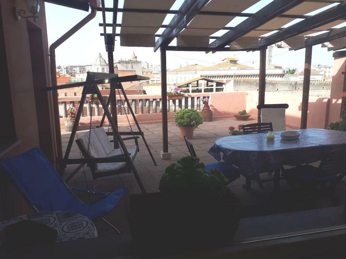 Attico In Centro Con Vista Della Torre - Cozy Penthouse Facing To The Tower Apartment Oristano Exterior photo